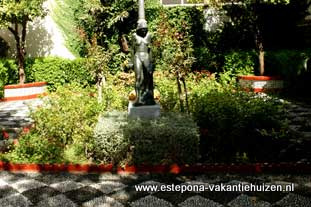 estepona, milagros, santiago de santiago