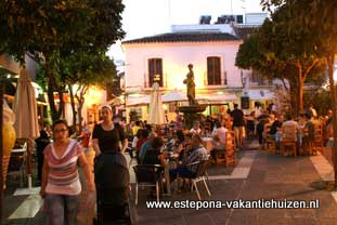 Estepona, Plaza Doctor Arce